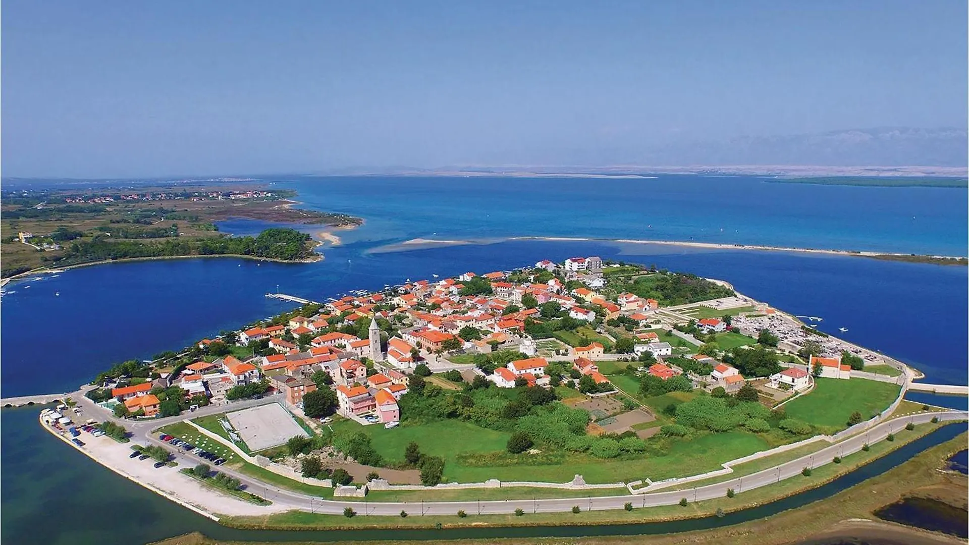 Gorgeous Apartment In Nin With Wifi